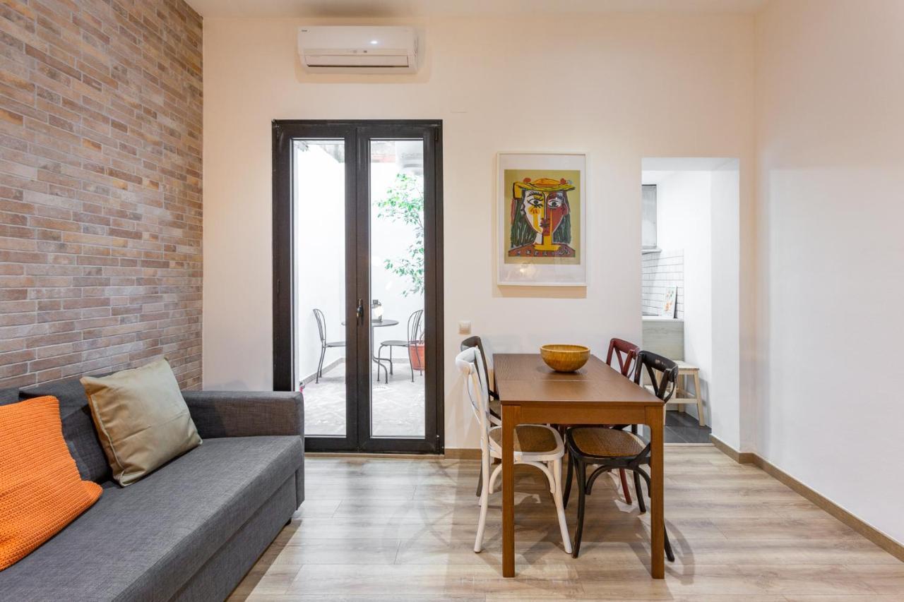 Stay U-Nique Apartments Travessera II Barcelona Luaran gambar
